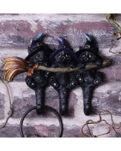 3 Kätzchen Mit Hexenhut Als Schlüsselbrett 13 3 Kätzchen Mit Hexenhut Als Schlüsselbrett -Günstiger Karneval Universum Shop drei hexen kaetzchen als schluesselbrett witches helpers key hanger halloween wohnaccessoire 52694 06